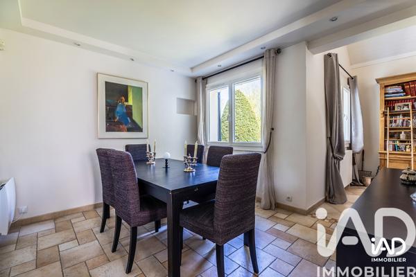 Maison à vendre 10 pièces 232 m² Bornel
