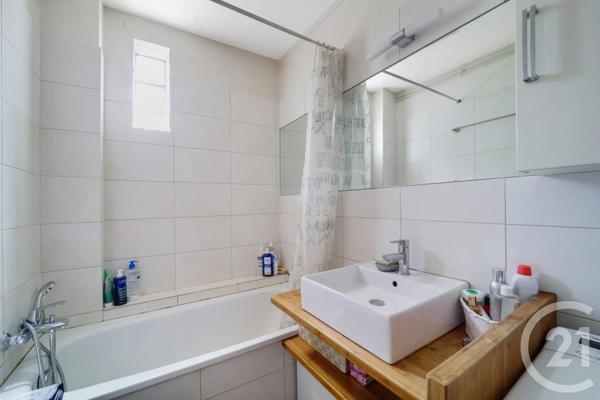 Appartement F3 à vendre  3 pièces - 53 m 2   VANVES  - 92