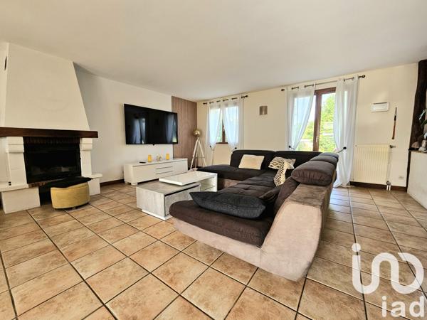 Maison à vendre 7 pièces 145 m² Saint-Fargeau-Ponthierry