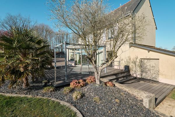 Maison avec grand terrain, idéalement située entre Vitré et Balazé