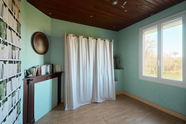 Maison avec grand terrain, idéalement située entre Vitré et Balazé