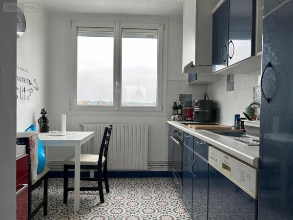 Appartement à vendre à Guingamp dans les Côtes-d'Armor (22200), ref : 22064-1148