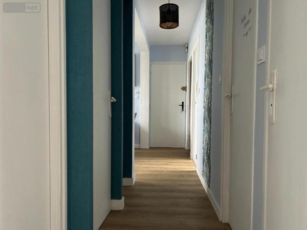 Appartement à vendre à Guingamp dans les Côtes-d'Armor (22200), ref : 22064-1148