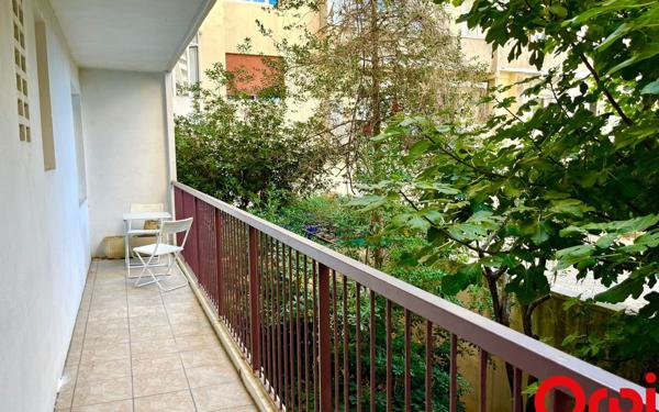 Appartement à vendre    2 pièces • 35,77 m2 Marseille 7