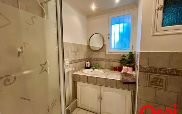 Appartement à vendre    2 pièces • 35,77 m2 Marseille 7