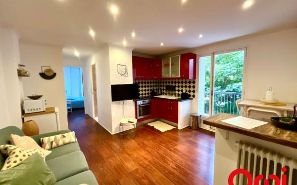 Appartement à vendre    2 pièces • 35,77 m2 Marseille 7