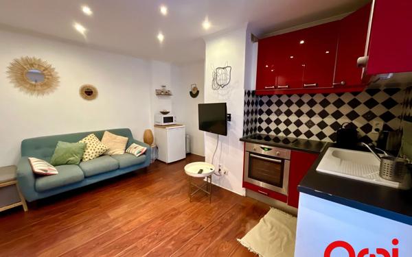 Appartement à vendre    2 pièces • 35,77 m2 Marseille 7