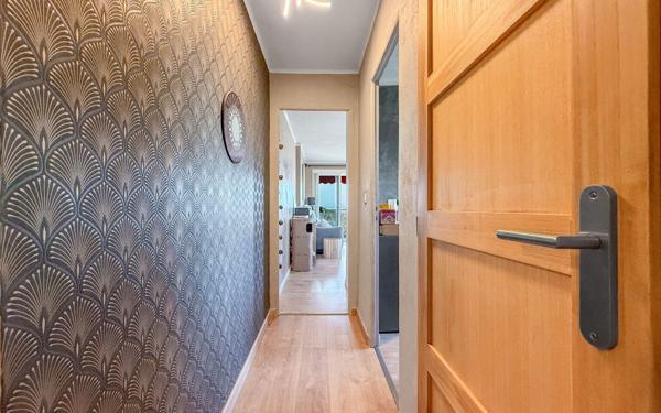 Appartement à vendre    4 pièces • 64 m2 Nice