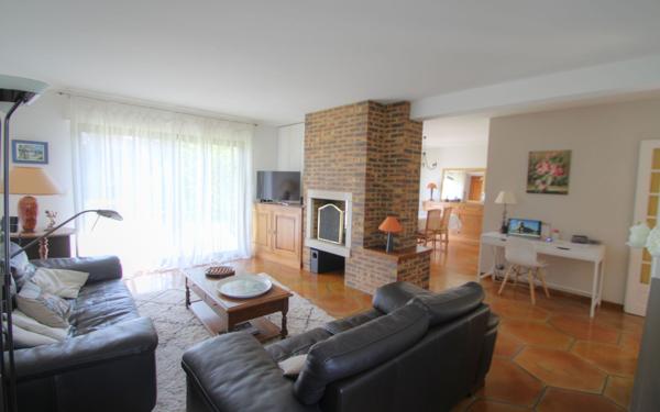 Maison à vendre    5 pièces • 145 m2 La Chapelle-Saint-Mesmin