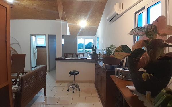 Maison à vendre    4 pièces •  Saint-Benoît