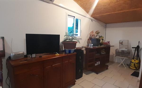 Maison à vendre    4 pièces •  Saint-Benoît