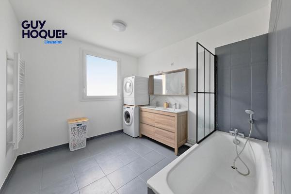 Maison T5 en excellent état // PROCHE DES COMMODITEES AU CALME !!