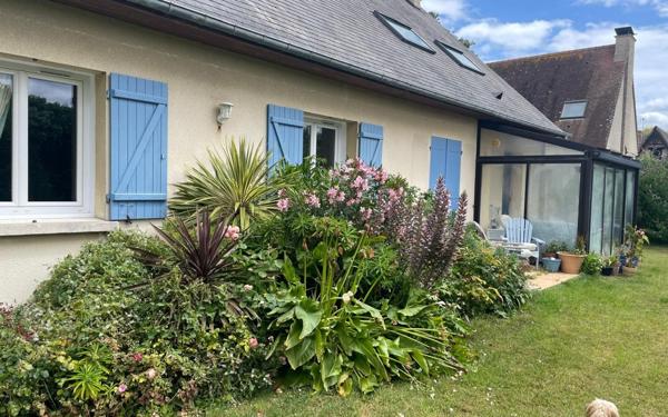 Maison à vendre    7 pièces • 145 m2 Saint-Aubin-sur-Mer