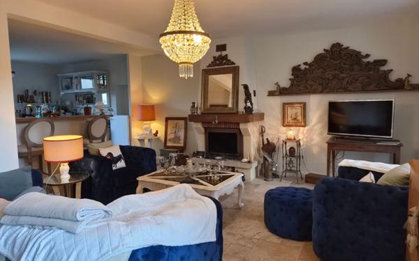 Maison à vendre    7 pièces • 145 m2 Saint-Aubin-sur-Mer