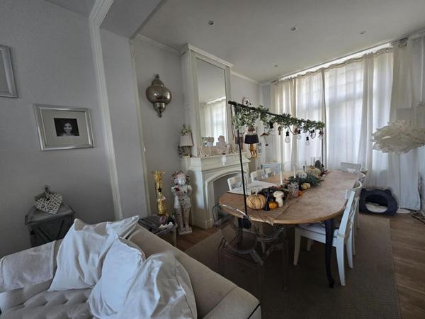 Maison de charme Semi bourgeoise 6 pièce(s) 135 m2, à la houzarde