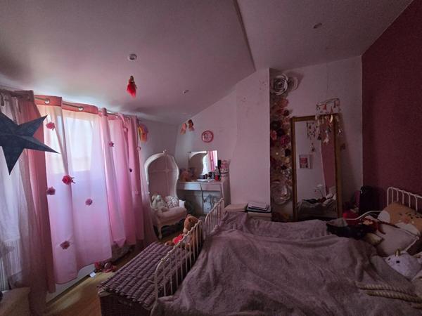 Maison de charme Semi bourgeoise 6 pièce(s) 135 m2, à la houzarde