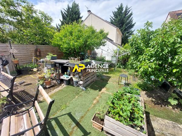 BEZONS Maison de Plain-pied 4 pièces 372 750 € **  - Référence  4496