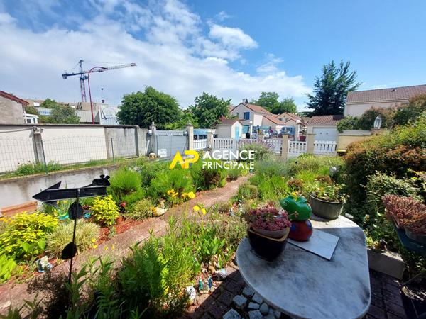 BEZONS Maison de Plain-pied 4 pièces 372 750 € **  - Référence  4496