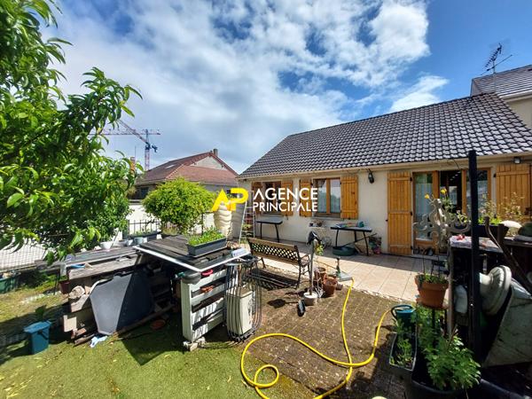 BEZONS Maison de Plain-pied 4 pièces 372 750 € **  - Référence  4496