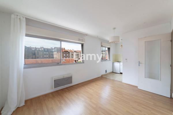 Annexe + appartement + parking