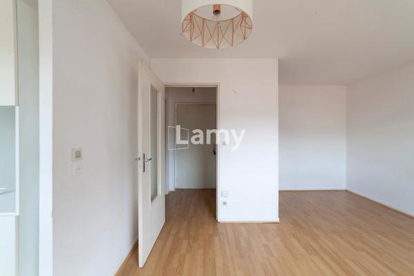 Annexe + appartement + parking