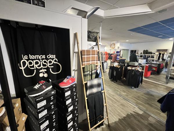 Fonds De Commerce - 85 m²