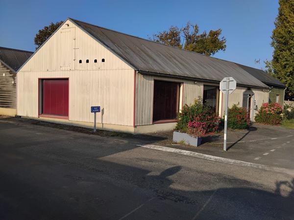 Local d'activité Grez En Bouere 104 m2