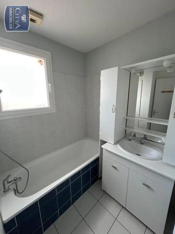 Maison à vendre 4 pièces 79m² Exireuil (79400)
