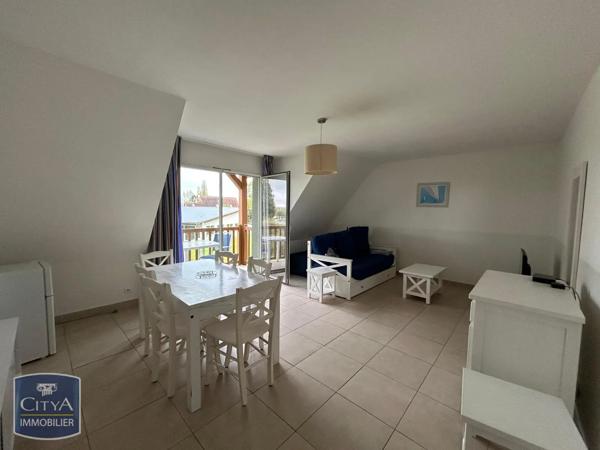 Appartement à louer 3 pièces 55.89m² Saint-Arnoult (14800)