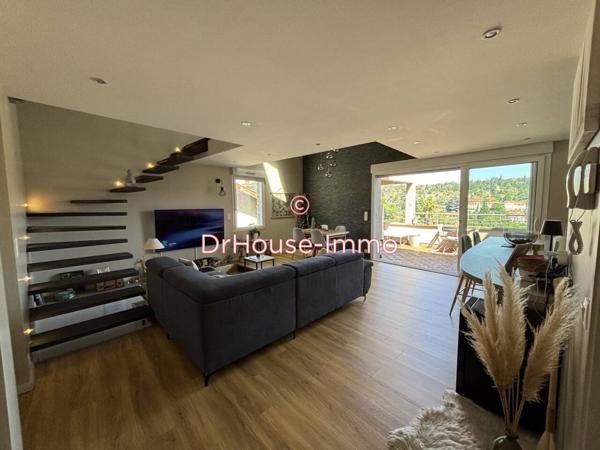 Appartement à vendre 5 pièces de 109 m²