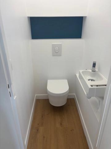 VUE MER, Anse de GOULIEN , maison d’architecte rénovée avec vue dégagée