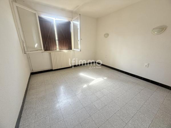 Exclusivité - Maison avec jardin et beau potentiel !