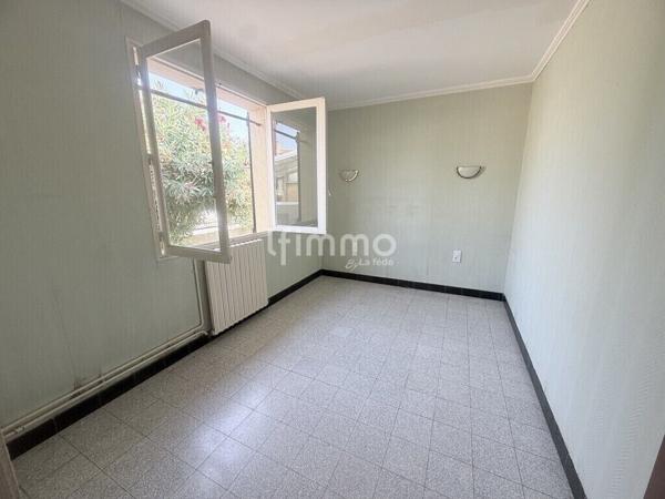 Exclusivité - Maison avec jardin et beau potentiel !