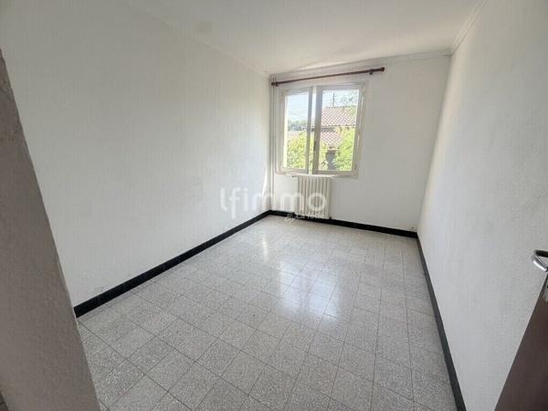 Exclusivité - Maison avec jardin et beau potentiel !