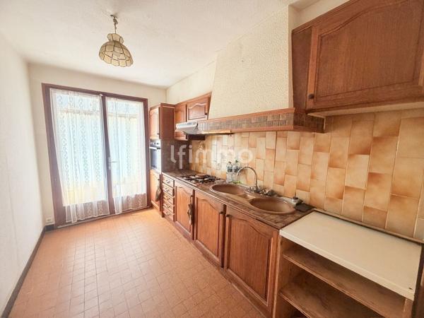 Exclusivité - Maison avec jardin et beau potentiel !