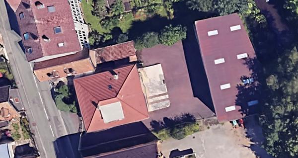 Opportunité investisseurs : ensemble immobilier complet (maison + immeuble + hangar)