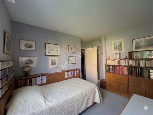 Grand Appartement  de 4 pièces à vendre à Puteaux  avec cave et parking, balcon et terrasse
