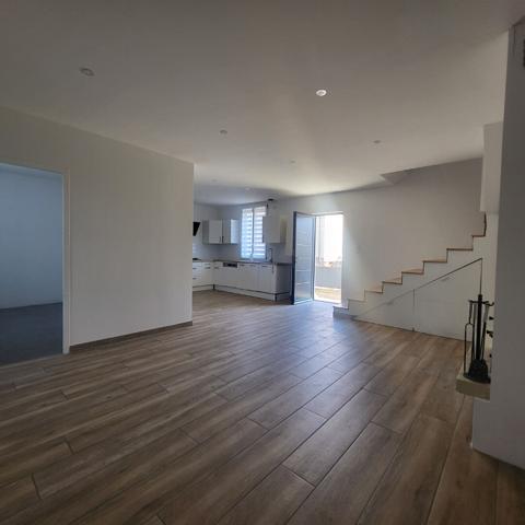 Charmante maison avec sous-sol, terrasse et dépendance - 72 m² habitables