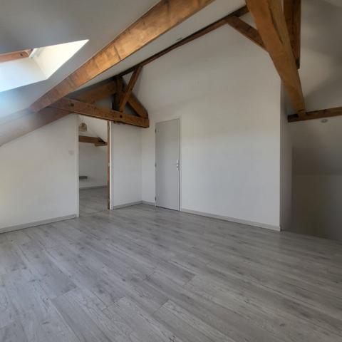 Charmante maison avec sous-sol, terrasse et dépendance - 72 m² habitables