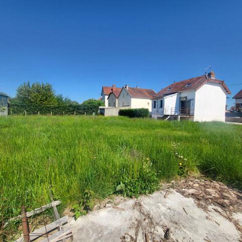 Charmante maison avec sous-sol, terrasse et dépendance - 72 m² habitables