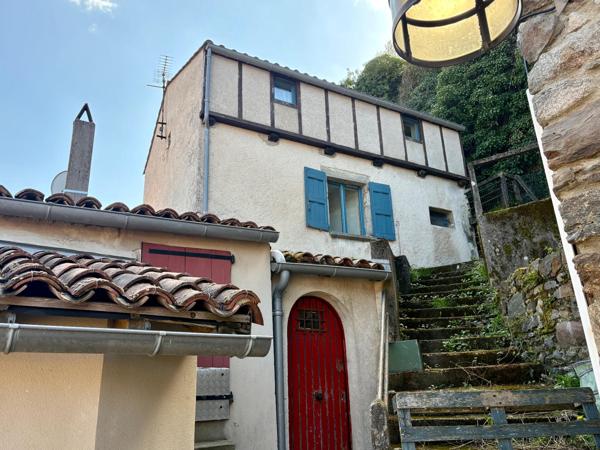 Maison de caractère en pierre avec terrasses et vue Montagne Noire