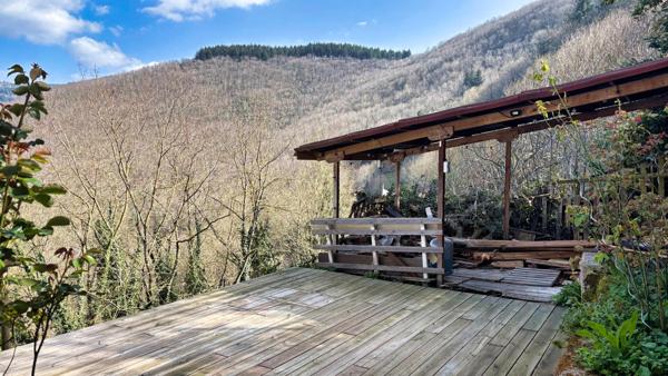 Maison de caractère en pierre avec terrasses et vue Montagne Noire