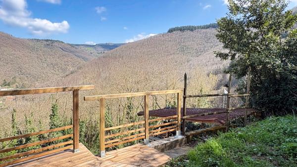 Maison de caractère en pierre avec terrasses et vue Montagne Noire