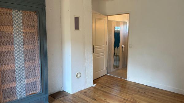 Maison de caractère en pierre avec terrasses et vue Montagne Noire