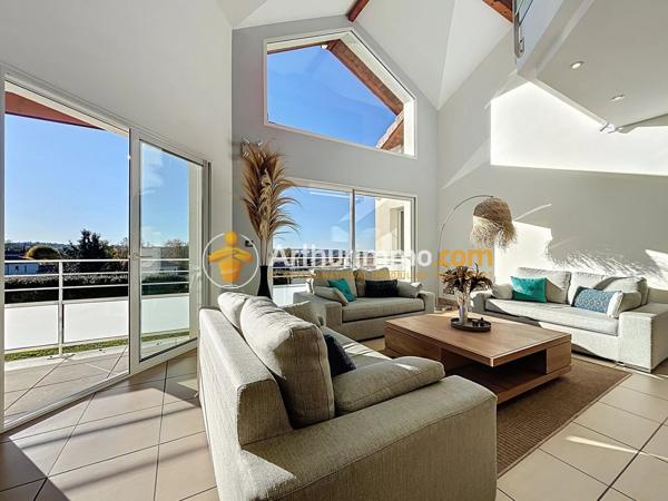 Vente Maison 8 pièces 278 m2 à Bourgoin-Jallieu