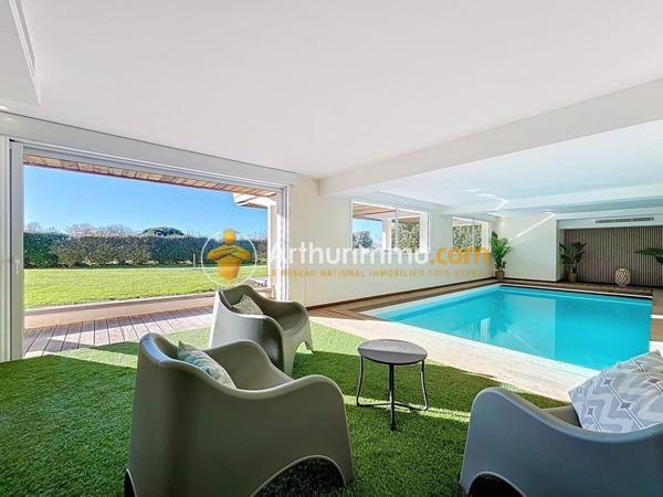 Vente Maison 8 pièces 278 m2 à Bourgoin-Jallieu