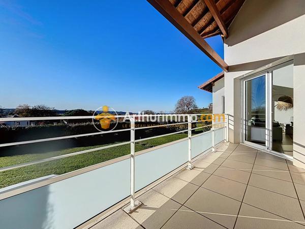 Vente Maison 8 pièces 278 m2 à Bourgoin-Jallieu