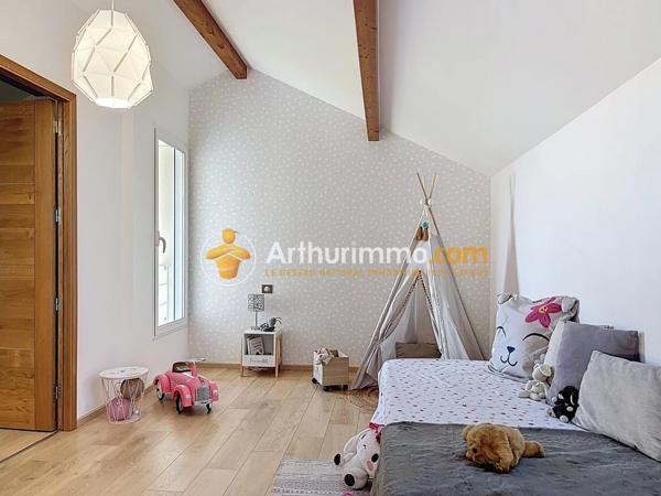 Vente Maison 8 pièces 278 m2 à Bourgoin-Jallieu