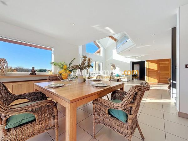 Vente Maison 8 pièces 278 m2 à Bourgoin-Jallieu