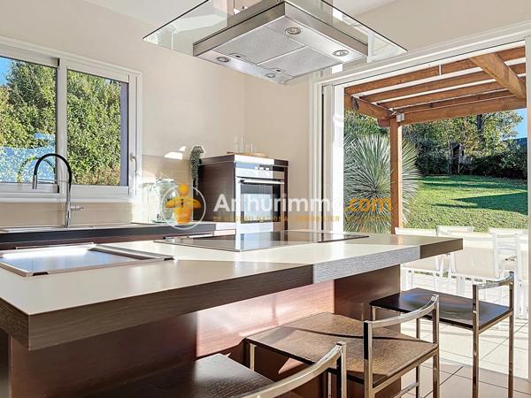 Vente Maison 8 pièces 278 m2 à Bourgoin-Jallieu